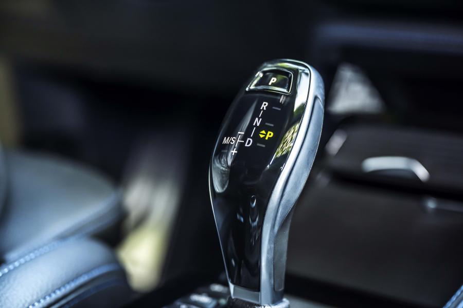 Детали интерьера BMW X1 xDrive25i M Sport (F48) 2019 года  (WW) (фото 102 из 112)